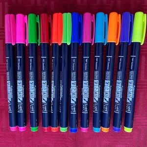 12 Tombow Fudensuke Art Markers Brush Pen Assorted Colors EUC